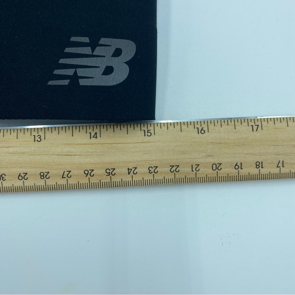 New Balance Women's Fortiflow Bra 38 D Black High Impact - Picture 12 of 12